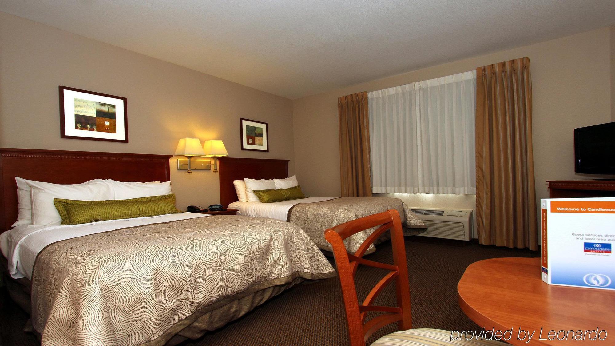 Candlewood Suites Kansas City Airport Exterior foto